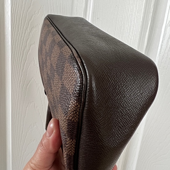 ***100% AUTHENTIC*** Louis Vuitton Damier Ebene Trousse Pochette (MIF) - Picture 6 of 9